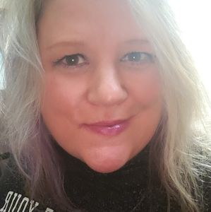 Meet your Posher, Suzanne